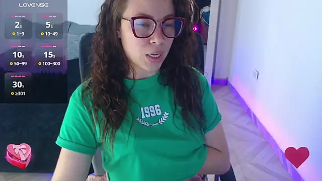 SharonR1 online show from 07-31-26, 10:31