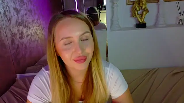 lexy a online show from 12-17-25, 05:35