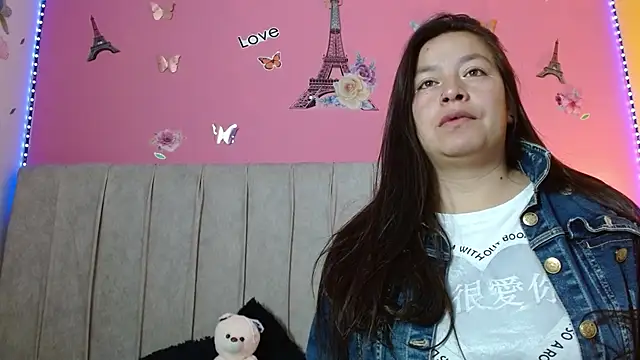 Snapshot of monickhot303av chatting on 09-12-25, 03:39 monickhot303av online show from 09-12-25, 03:39