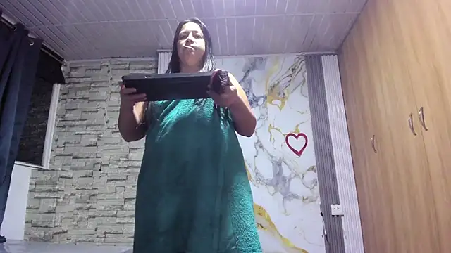 Snapshot of monickhot303av chatting on 02-18-26, 03:57 monickhot303av online show from 02-18-26, 03:57