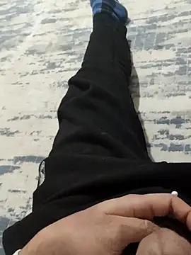 Snapshot of ssikerek23 chatting on 11-26-25, 01:39 ssikerek23 online show from 11-26-25, 01:39