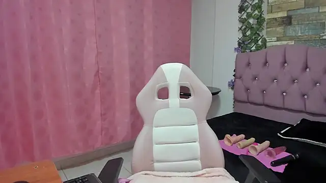 Snapshot of elizabeth_mature23 chatting on 01-08-25, 01:31 elizabeth mature23 online show from 01-08-25, 01:31