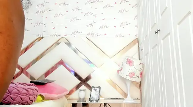 BriggitteEbonny online show from 01-01-25, 12:43