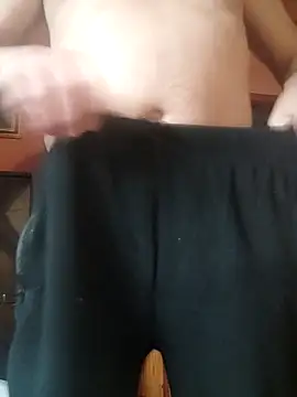 Snapshot of Viause_Kentauelle chatting on 02-18-26, 08:54 Viause Kentauelle online show from 02-18-26, 08:54