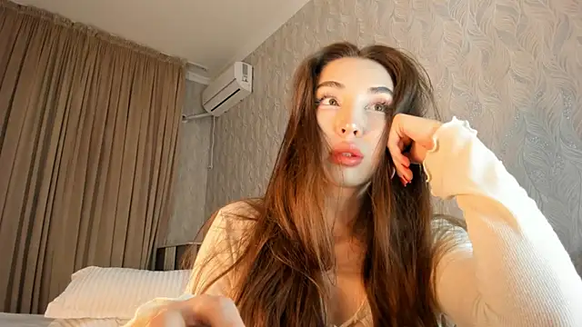 Snapshot of heyheyneko chatting on 12-14-25, 12:27 heyheyneko online show from 12-14-25, 12:27