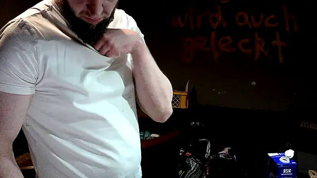 Snapshot of donhulio482 chatting on 03-11-25, 11:59 donhulio482 online show from 03-11-25, 11:59