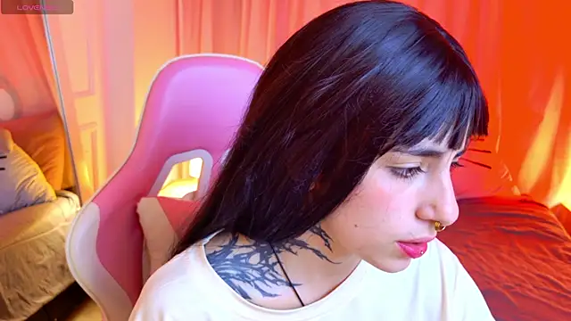 Snapshot of _Artemisa_X chatting on 09-26-25, 12:42 Artemisa X online show from 09-26-25, 12:42