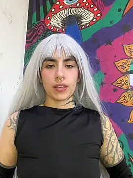 Snapshot of _Artemisa_X chatting on 10-19-25, 09:48 Artemisa X online show from 10-19-25, 09:48