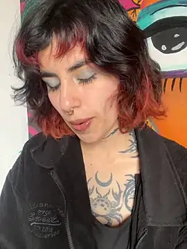 Snapshot of _Artemisa_X chatting on 10-30-25, 04:41 Artemisa X online show from 10-30-25, 04:41