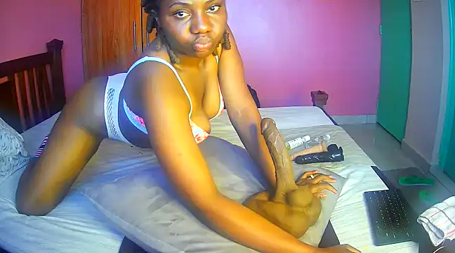 Snapshot of shumi45 chatting on 03-15-25, 11:51 shumi45 online show from 03-15-25, 11:51