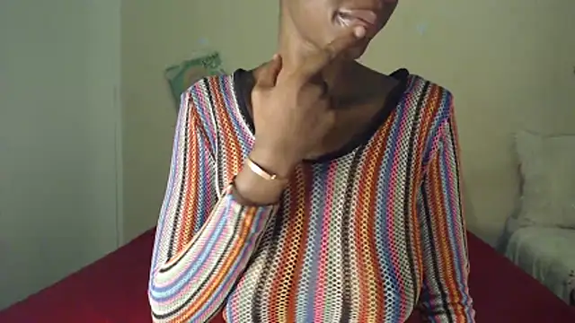 Snapshot of Blacktittiex02 chatting on 02-11-26, 10:15 Blacktittiex02 online show from 02-11-26, 10:15