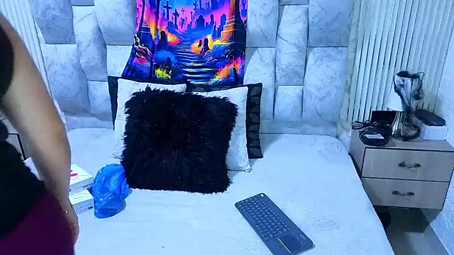 charlotte  G online show from 10-18-25, 11:00