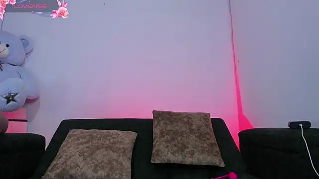 Snapshot of liz_25b chatting on 02-25-26, 04:00 liz 25b online show from 02-25-26, 04:00