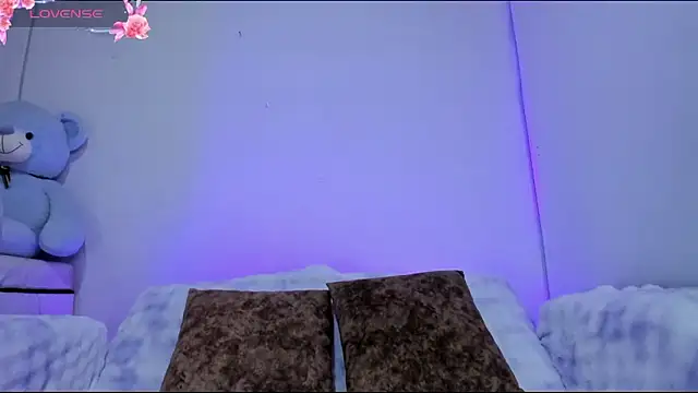 Snapshot of liz_25b chatting on 03-13-26, 03:46 liz 25b online show from 03-13-26, 03:46