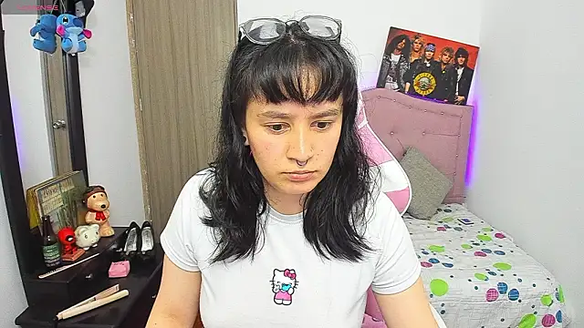 Katalina novoa online show from 02-02-26, 03:49