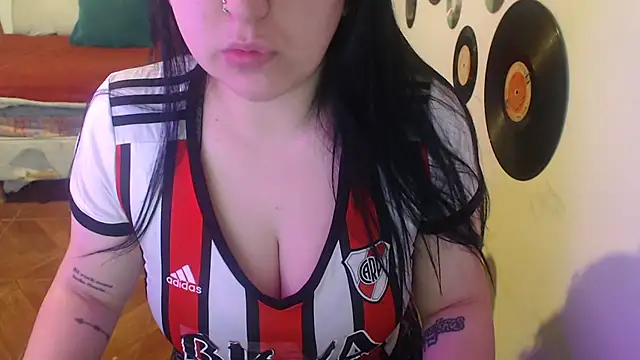 Snapshot of lady_rolinga chatting on 09-26-25, 12:20 lady rolinga online show from 09-26-25, 12:20