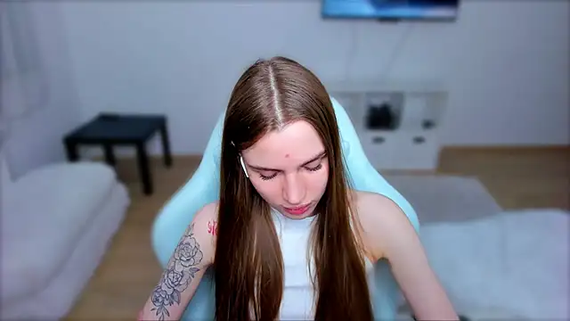 Snapshot of StellaLawless chatting on 03-16-25, 07:49 StellaLawless online show from 03-16-25, 07:49