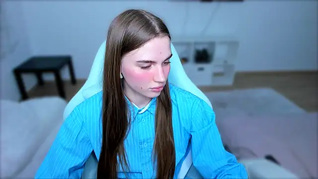 Snapshot of StellaLawless chatting on 03-23-25, 12:47 StellaLawless online show from 03-23-25, 12:47