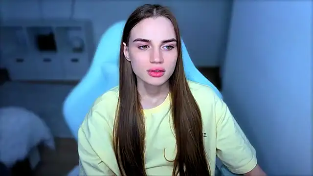 Snapshot of StellaLawless chatting on 09-18-25, 07:49 StellaLawless online show from 09-18-25, 07:49