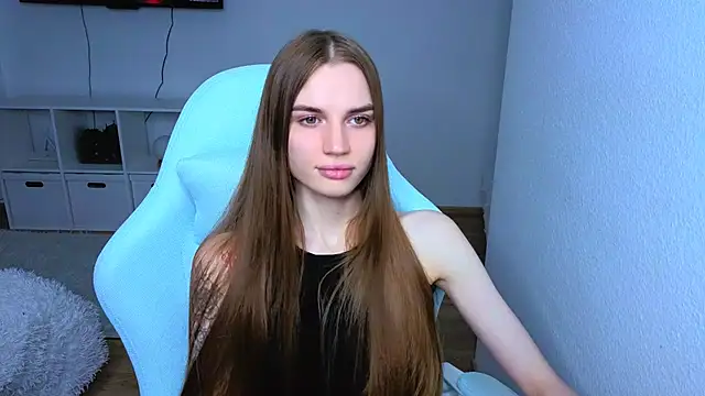 Snapshot of StellaLawless chatting on 09-19-25, 05:46 StellaLawless online show from 09-19-25, 05:46