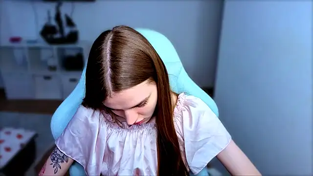 Snapshot of StellaLawless chatting on 11-01-25, 07:32 StellaLawless online show from 11-01-25, 07:32