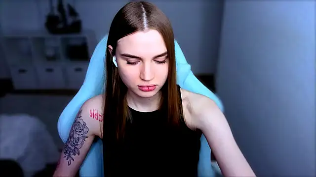 Snapshot of StellaLawless chatting on 11-04-25, 07:46 StellaLawless online show from 11-04-25, 07:46