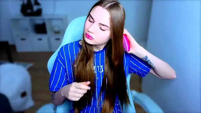 Snapshot of StellaLawless chatting on 11-21-25, 09:13 StellaLawless online show from 11-21-25, 09:13