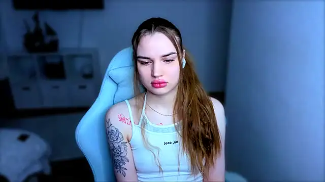 Snapshot of StellaLawless chatting on 11-26-25, 11:06 StellaLawless online show from 11-26-25, 11:06