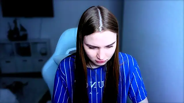 Snapshot of StellaLawless chatting on 11-29-25, 02:42 StellaLawless online show from 11-29-25, 02:42