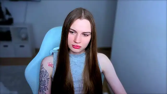 Snapshot of StellaLawless chatting on 02-08-26, 08:01 StellaLawless online show from 02-08-26, 08:01