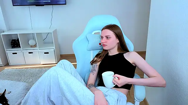 Snapshot of StellaLawless chatting on 03-09-26, 07:34 StellaLawless online show from 03-09-26, 07:34