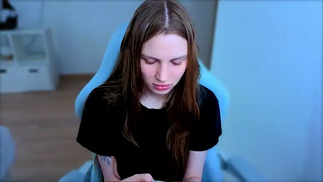 StellaLawless online show from 04-05-26, 10:34