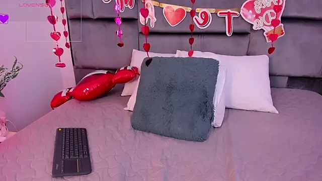 MarilynSmIith online show from 02-08-25, 02:38