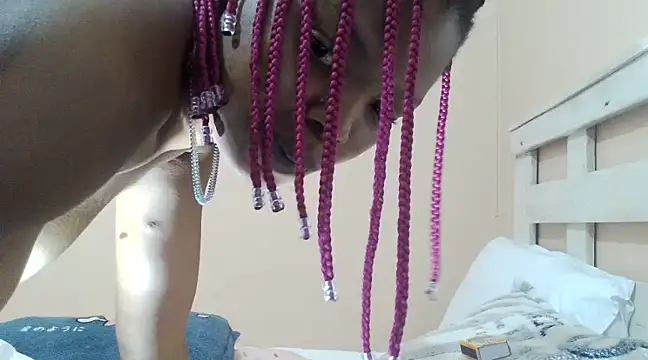 Snapshot of tropicalesen chatting on 01-02-25, 06:45 tropicalesen online show from 01-02-25, 06:45