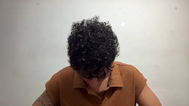 Snapshot of bob_petterson chatting on 01-01-25, 11:07 bob petterson online show from 01-01-25, 11:07