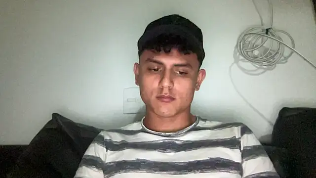 Snapshot of bob_petterson chatting on 02-08-25, 11:34 bob petterson online show from 02-08-25, 11:34