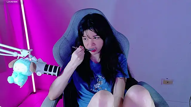 stephybrown online show from 04-25-26, 04:04