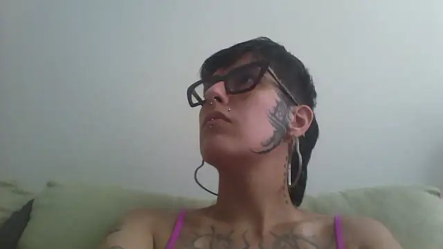 Snapshot of nickfxx chatting on 01-17-26, 06:00 nickfxx online show from 01-17-26, 06:00