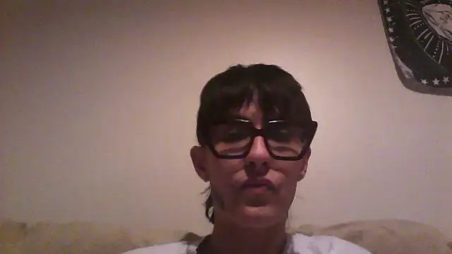 Snapshot of nickfxx chatting on 06-01-26, 01:29 nickfxx online show from 06-01-26, 01:29