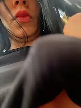 valecruz903 online show from 11-11-25, 05:24