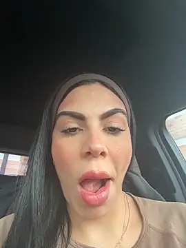 valecruz903 online show from 12-02-25, 04:57