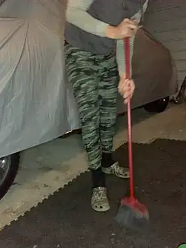 Snapshot of TheOnlyTwinTowers chatting on 03-19-25, 05:30 TheOnlyTwinTowers online show from 03-19-25, 05:30