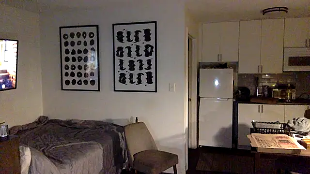 Snapshot of TheOnlyTwinTowers chatting on 03-14-26, 05:35 TheOnlyTwinTowers online show from 03-14-26, 05:35