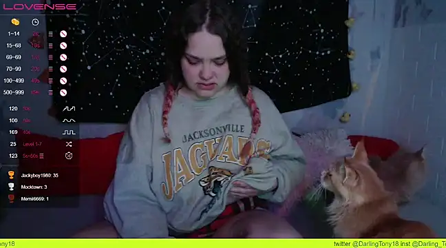 Snapshot of darling_tony chatting on 02-06-25, 12:54 darling tony online show from 02-06-25, 12:54