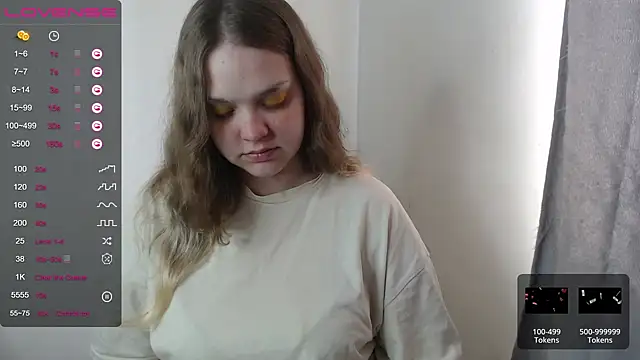 Snapshot of darling_tony chatting on 09-21-25, 01:24 darling tony online show from 09-21-25, 01:24