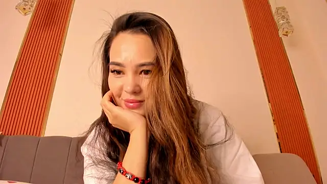 Snapshot of furry_bear chatting on 01-18-26, 08:51 furry bear online show from 01-18-26, 08:51