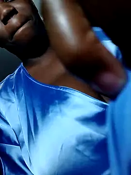 Snapshot of Bigchoccojugsxx chatting on 02-10-26, 08:02 Bigchoccojugsxx online show from 02-10-26, 08:02