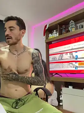 Snapshot of Julieta-sett chatting on 12-07-24, 05:59 Julieta-sett online show from 12-07-24, 05:59