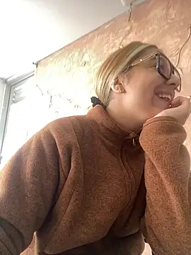 Snapshot of Miabonnett_ chatting on 11-03-25, 12:06 Miabonnett online show from 11-03-25, 12:06