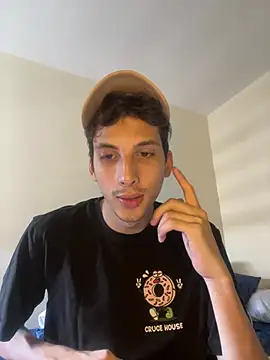 CamiloXx04 online show from 04-22-26, 05:47